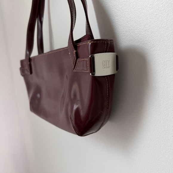Vintage DKNY Donna Karan City Burgundy Baguette Shoulder Bag Y2K Patent Leather - Picture 3 of 10